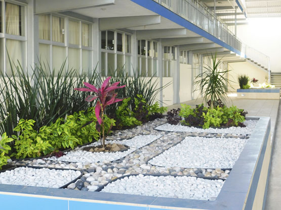 Edificio de los laboratorios de: física, química y biología